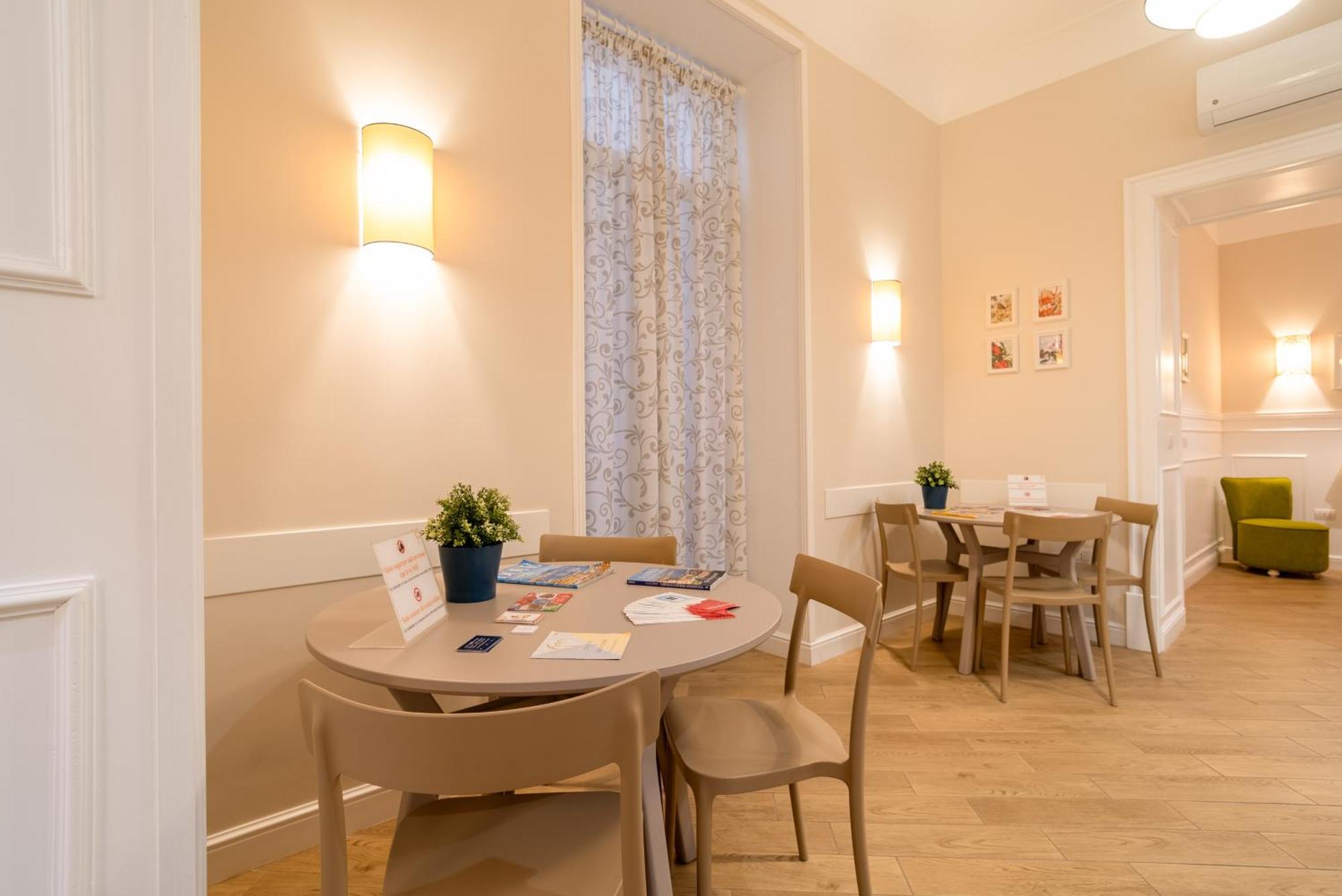 Florita Napoli Hotell Eksteriør bilde